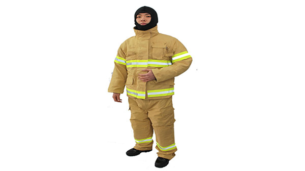 阻燃防護服具有阻燃隔熱功用